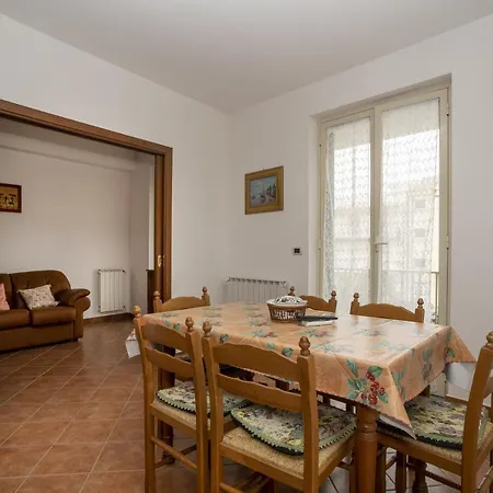 Apartment Casa Francesca Gioiosa Marea